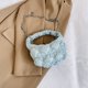 thumbnail image 4 of Bolso de mano para mujer, bandolera plisada con cadena, neceser de maquillaje (azul claro) Likrtyny Para Estrenar, 4 of 5