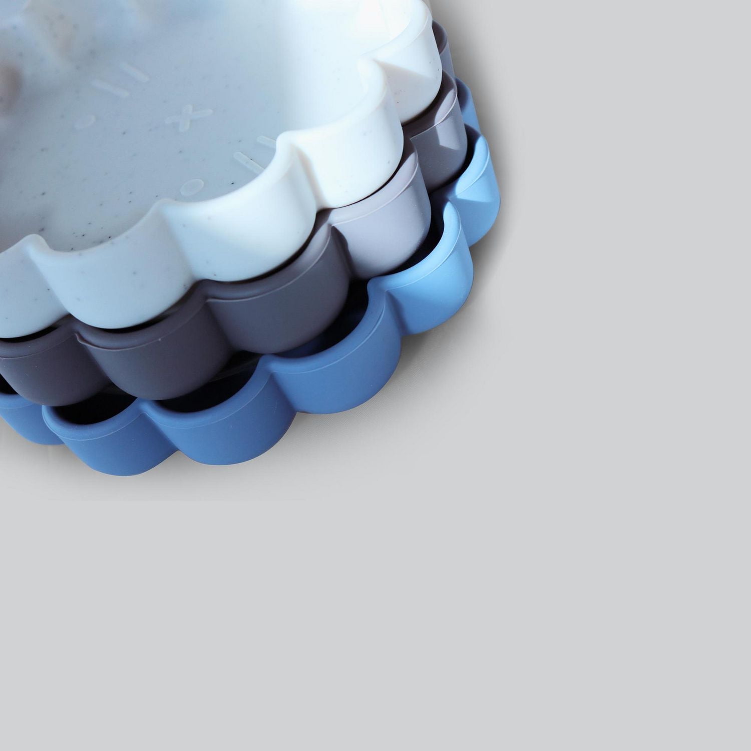 Assiètte en silicone SiliLion de Kushies - Blue