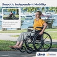 thumbnail image 2 of Silla de ruedas ligera Drive Medical Cruiser III con brazos abatibles y extraíbles, reposapiés abatibles y asiento de 18 pulgadas, 2 of 5