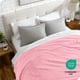 thumbnail image 5 of Manta de Felpa Bare Home Textura de Chevron Microfibra Difusa Suave y Afelpada Tamaño Twin/Twin XL Rosa Claro, 5 of 7