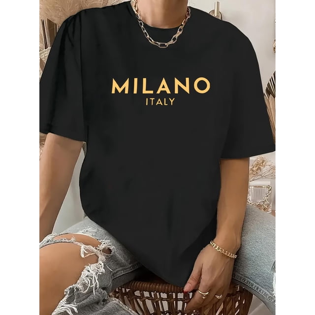 Camiseta De Verano Para Mujer, Elegante Camiseta Con Cuello Redondo Para Viajar, Acampar, Uso DiarioMilano Italy Golden Print Women's Vintage-Inspired T-Shirt - Casual Round Neck, Short Sleeve, Poly