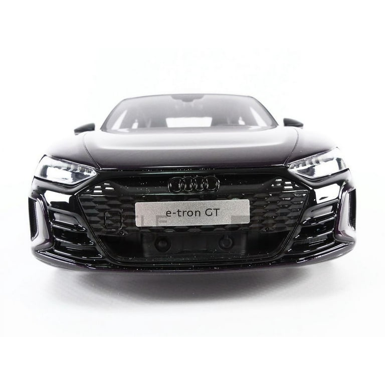 Audi RS E-Tron Purple Metallic with Carbon Top 1/18 Model