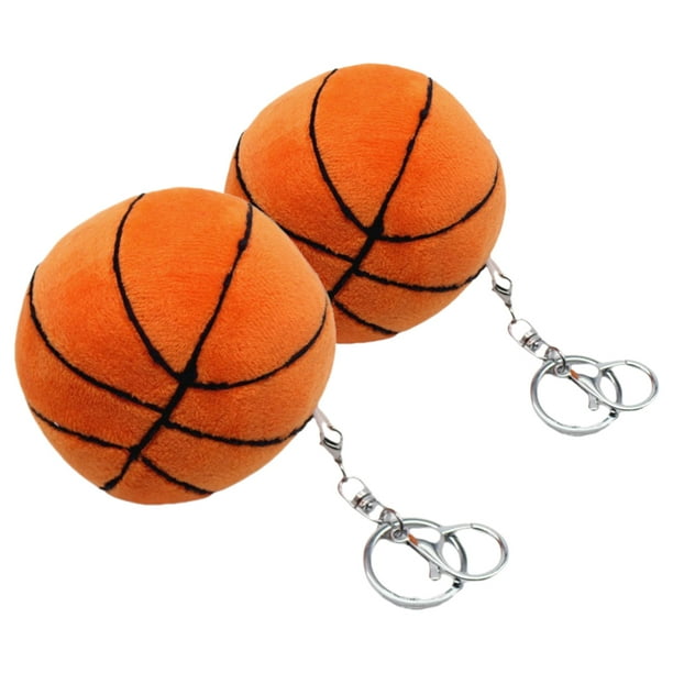 KAKOWELY 2 llaveros creativos de baloncesto esponjosos, llavero de pelota de peluche, llaveros deportivos para mochila, llavero novedoso de pelota deportiva, colgantes de baloncesto.