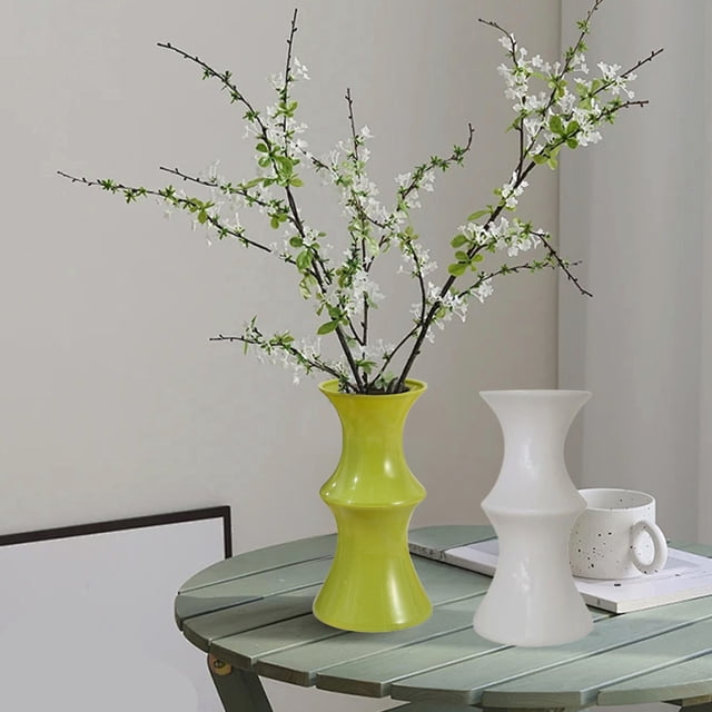 Jarrón de plástico moderno para decoración del hogar - Jarrón decorativo blanco y verde para estantería, repisa o mesa de centro