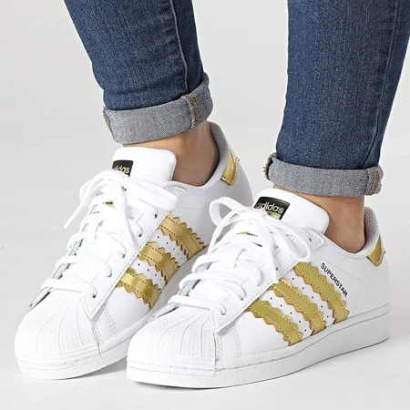 АDIDAS SUPERSTAR LOW TRAINER SNEAKERS SPORTS WOMEN SHOES WHITE/GOLD SIZE 10 NEW