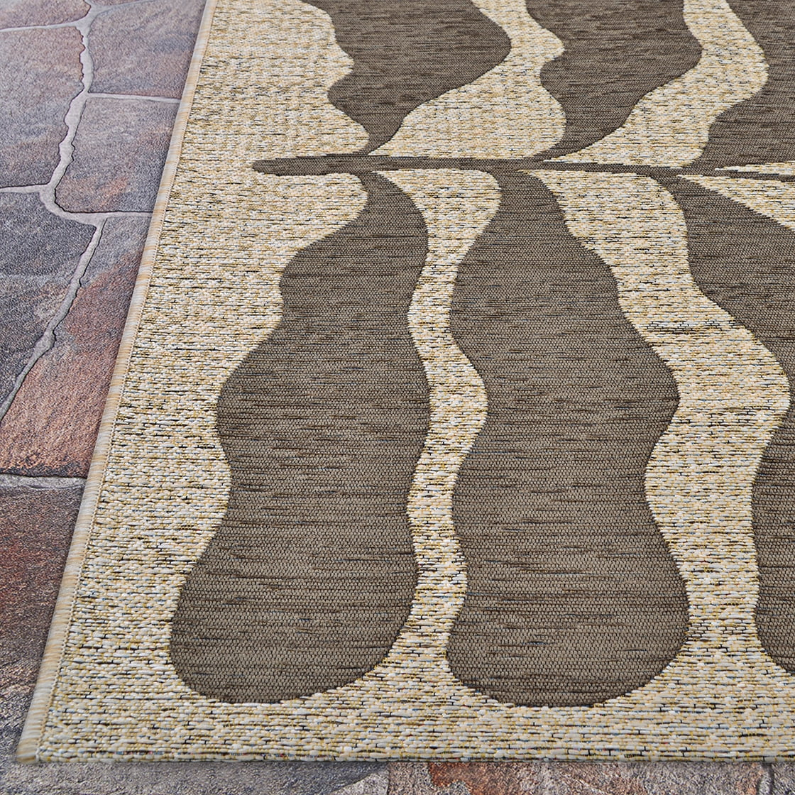 Couristan Castille Fiore 8'1" x 11'2" Mocha Indoor/Outdoor Rug