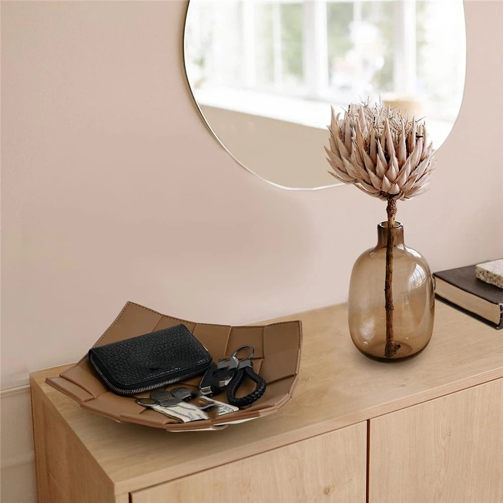 Tray for Men and Women PU Leather Key Holder Bowl for Entryway Table Bedside Nightstand Desk Organizer Tray for Wallet, Watch, Key, Phone Men's Gift - Coffee & White（only the box）