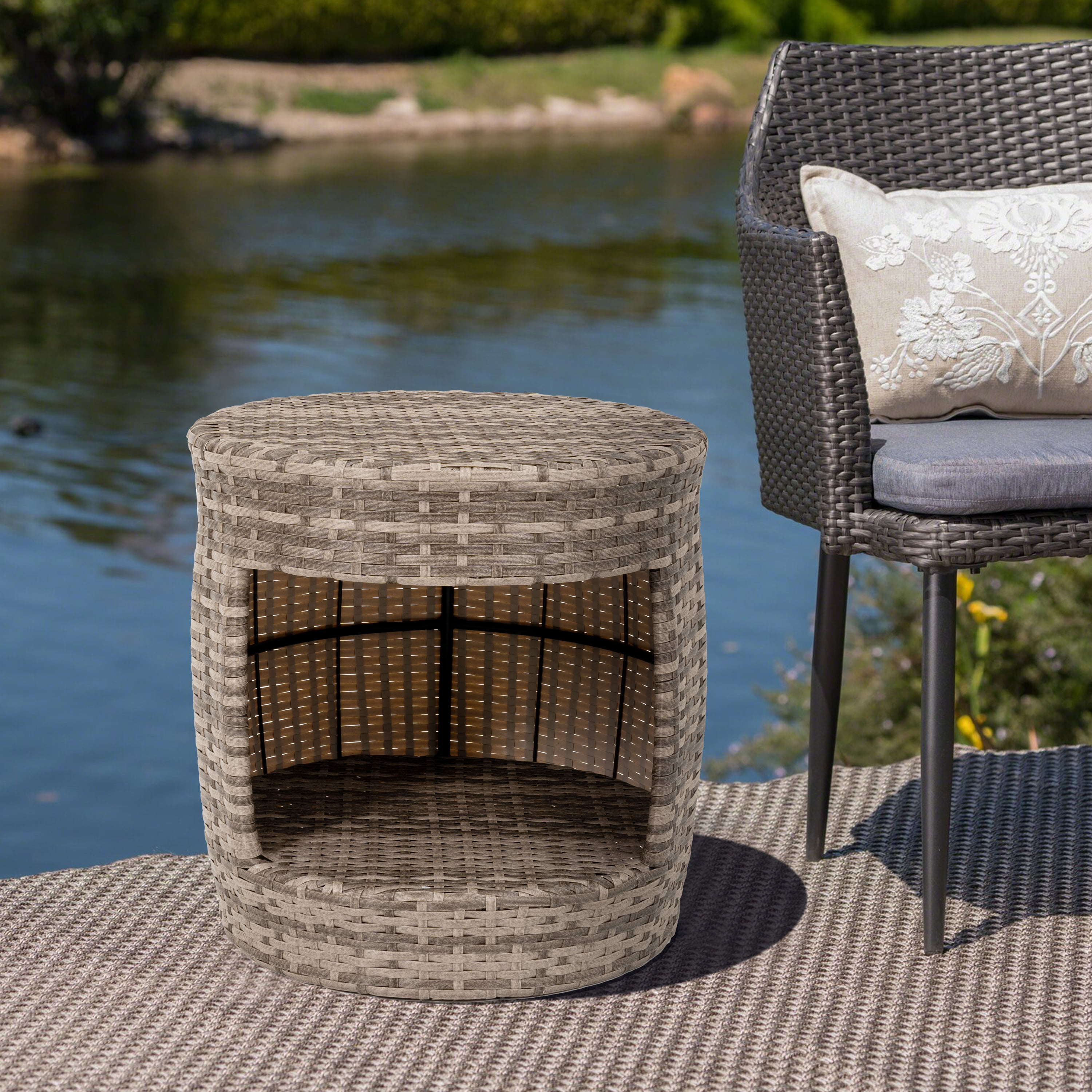 Prime Garden Wicker Barrel Side Table with Storage Shelf ,Gray