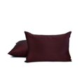 thumbnail image 2 of Funda de cojín lumbar decorativa HomeCentric, color vino, paquete de 2, 35 x 50 cm (14" x 20"), funda de cojín rectangular lisa de satén, estilo moderno liso - Satén flameado color vino, 2 of 4