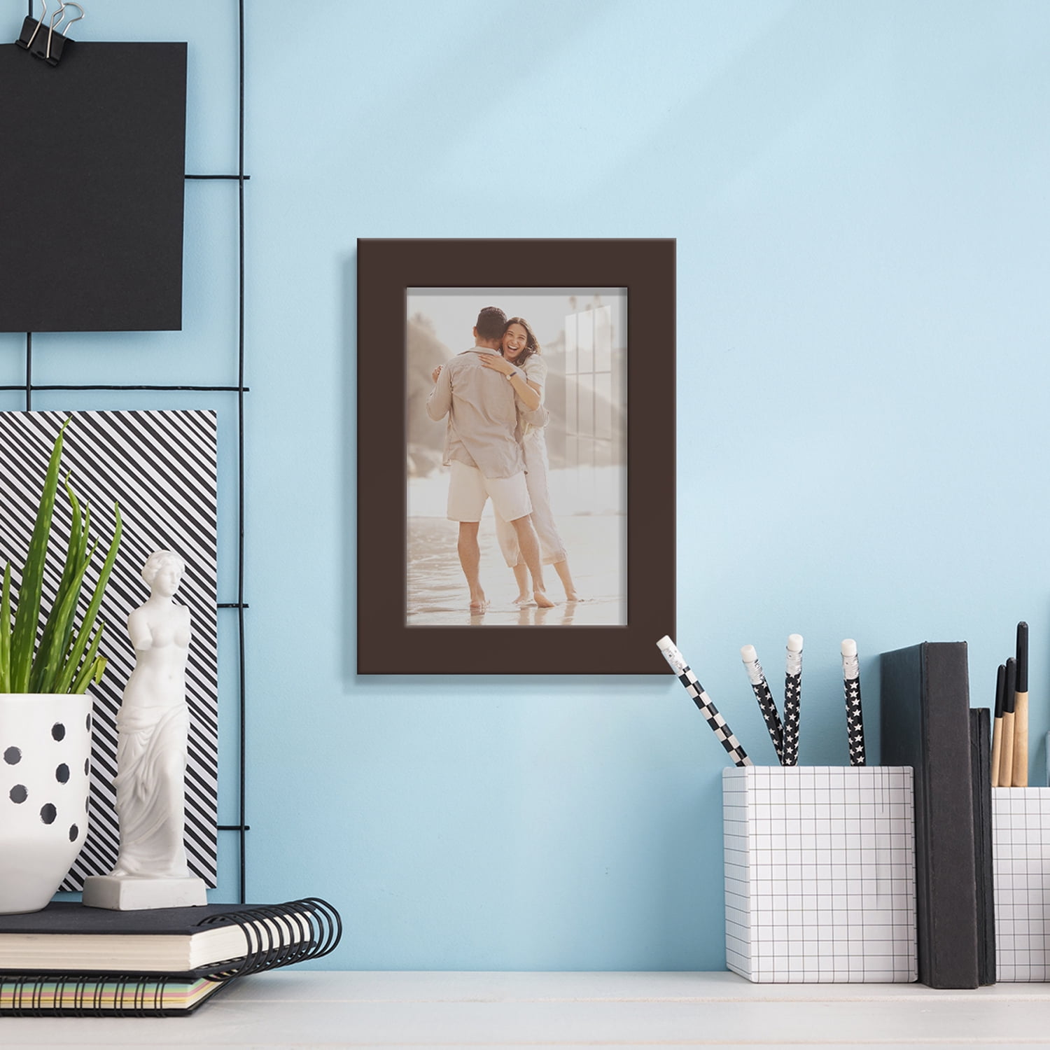 Modern 4 in. x 6 in. Brown Picture Frame (Set of 2)