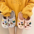 thumbnail image 2 of Zuecos bonitos de dibujos animados para hombre y mujer, sandalias con agujeros a la moda, zapatillas de suela gruesa, ropa exterior, paquete de verano, novedad de 2023 Qiuyongming unisex, 2 of 2
