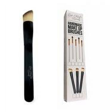 Blending Contour Makeup Brush