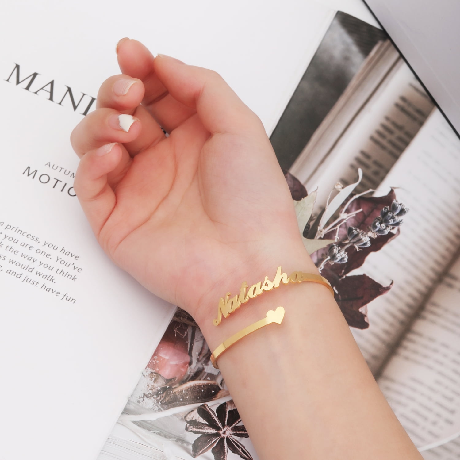 10 Stunning Designs of Name Bracelets for Men and Women