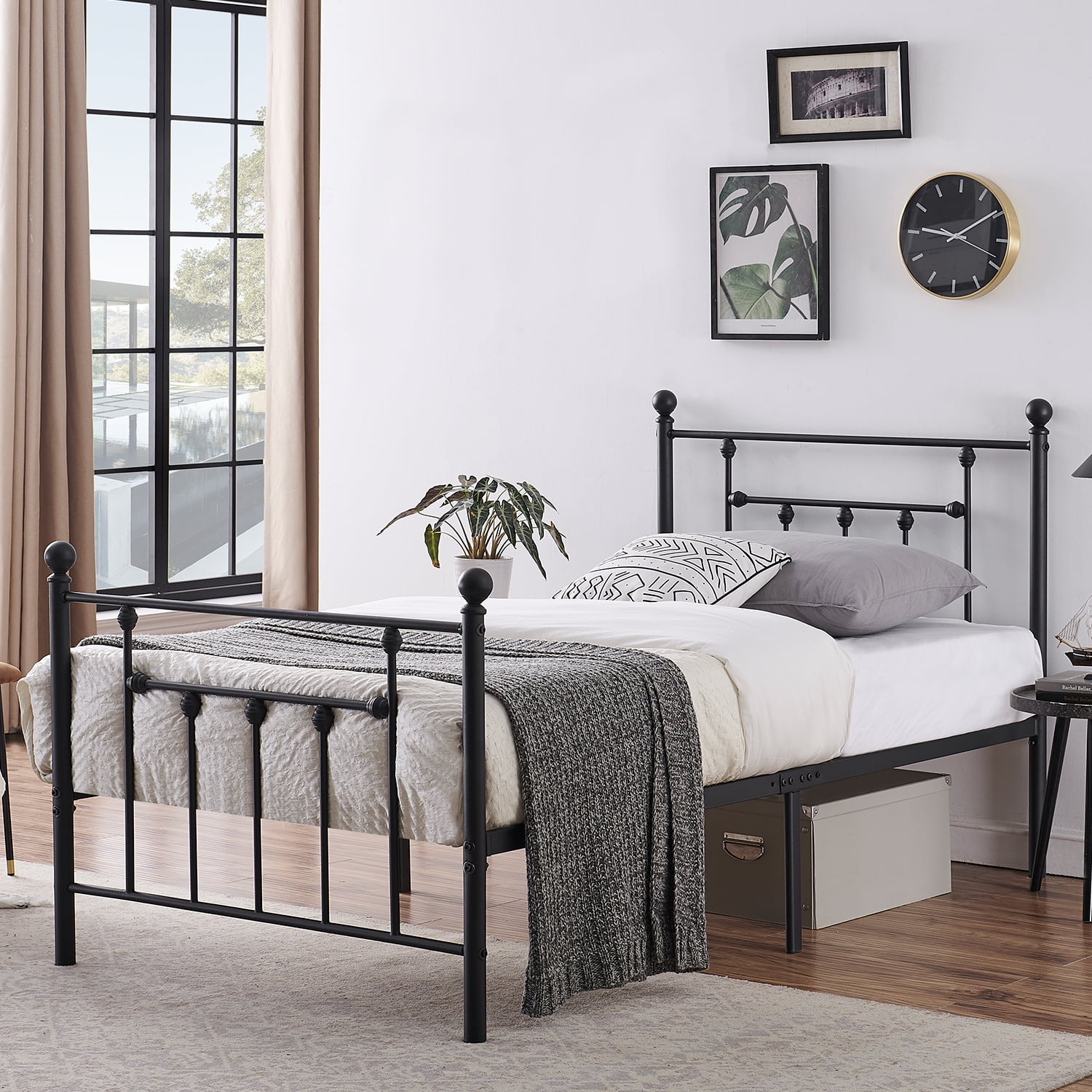 Twin Size Complete Bed Vintage Style Metal Headboard Footboard Spindle Bed Frame 
