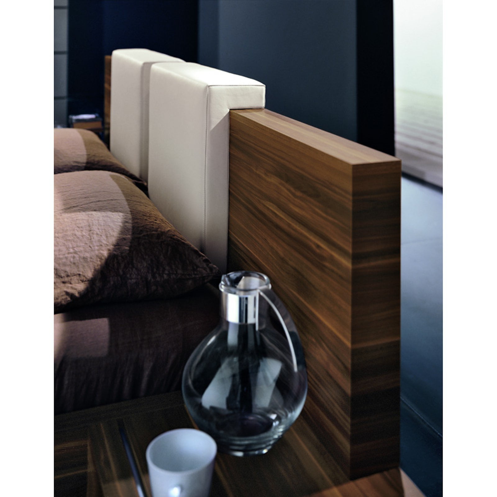 Rossetto Gap Platform Bed Com