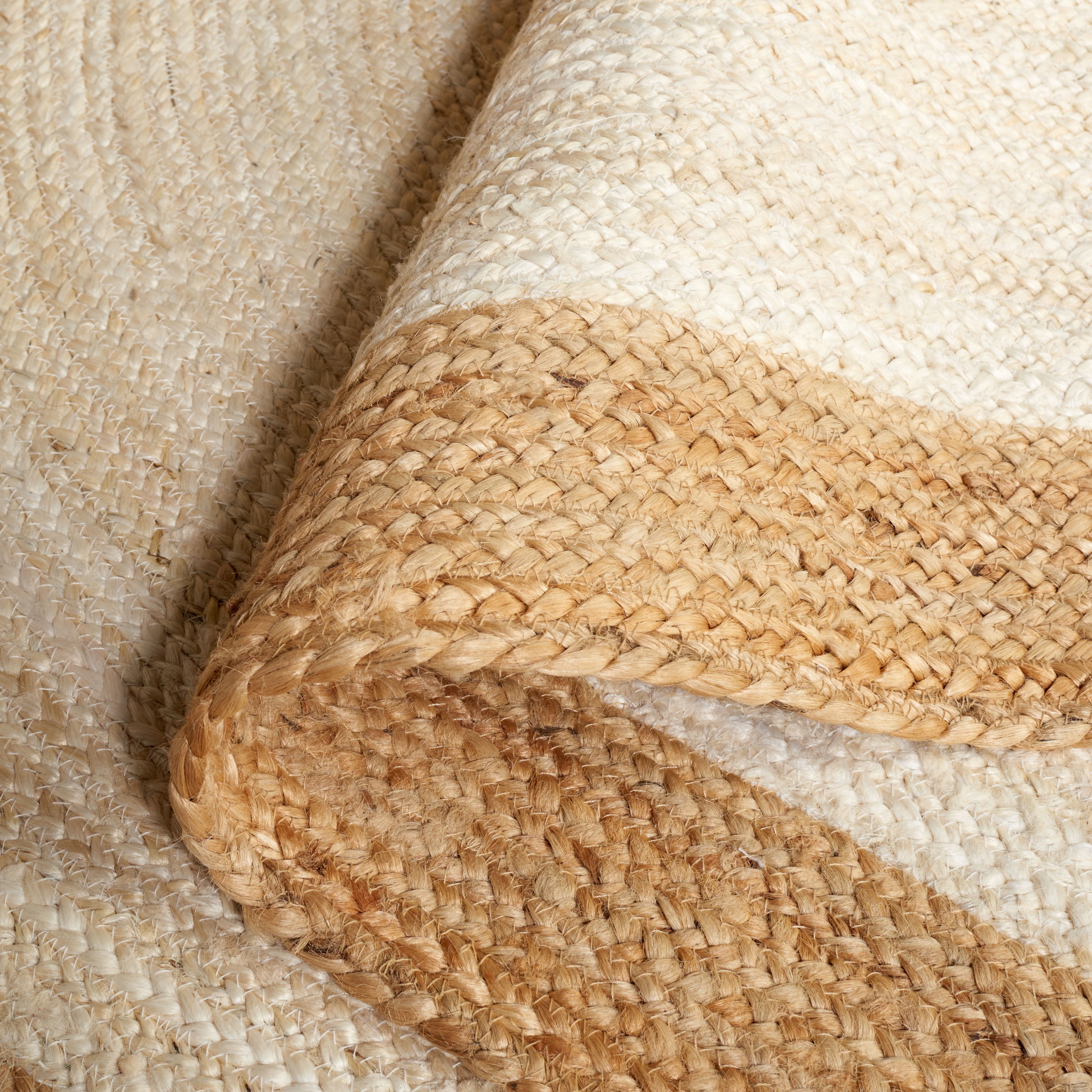 SAFAVIEH Natural Fiber Cebrail Geometric Area Rug, Ivory/Natural, 11' x 11' Round