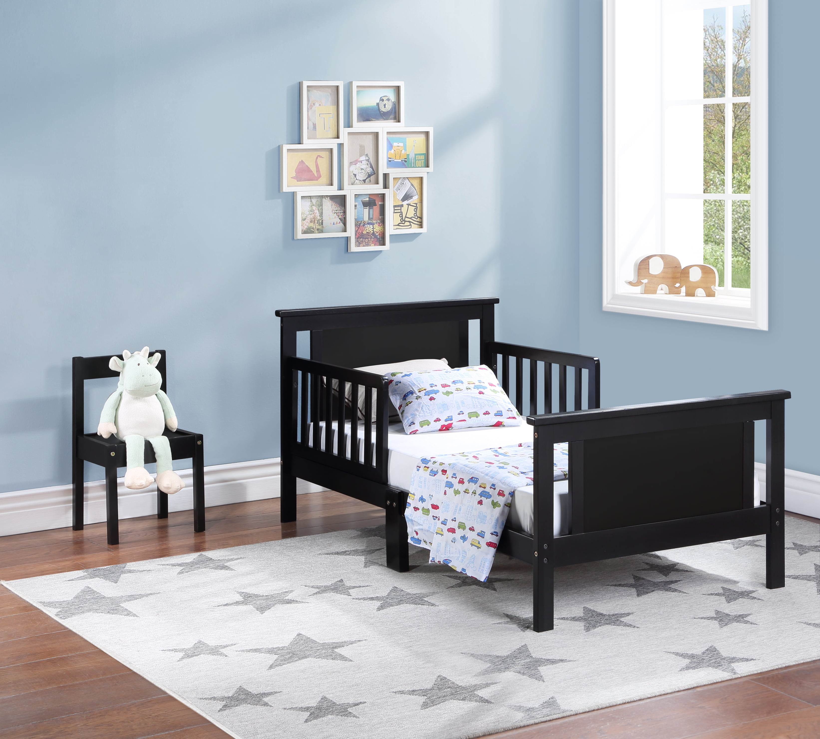 Olive & Opie Connelly Wood Reversible Panel Toddler Bed in Black/Vintage Walnut