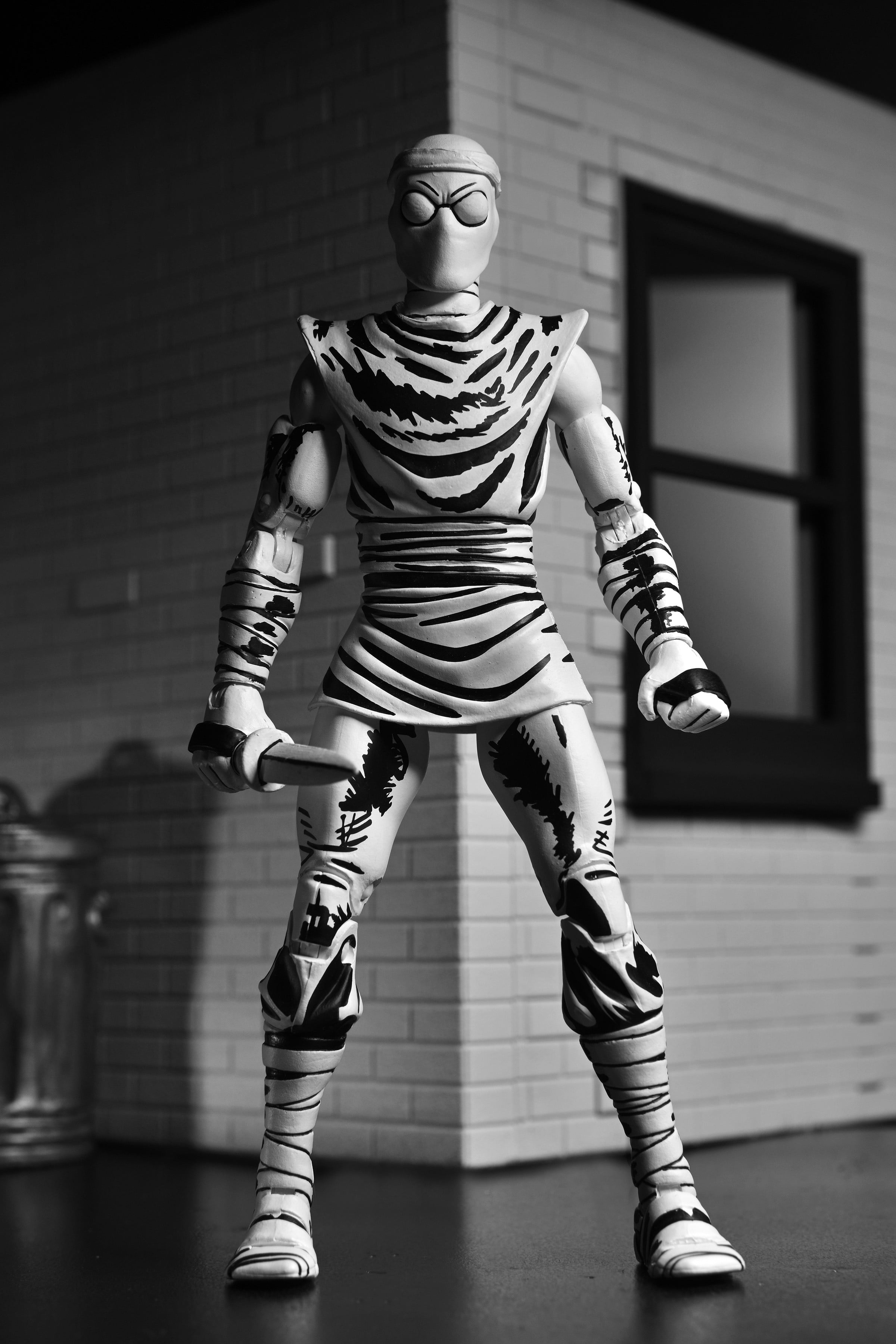 Teenage Mutant Ninja Turtles (Mirage Comics) - 7” Scale Action Figure - Black & White Foot Ninja