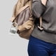 thumbnail image 4 of Podómetro digital 3D con clip para distancia de caminata simple, contador de pasos con clip, memoria de distancia para caminar, millas/km, ejercicio, actividad física, calorías para hombres, mujeres, 4 of 8