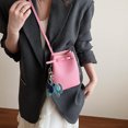 thumbnail image 3 of Bolso bandolera de hombro de gran capacidad y moderno con textura de alta calidad y diseño de lichi para mujer, ideal para el día a día, 2025, 3 of 5