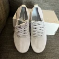 thumbnail image 4 of Ni - ke Size 6.5 - Ni - ke Air VaporMax Flyknit 3 Pure Platinum W, 4 of 5