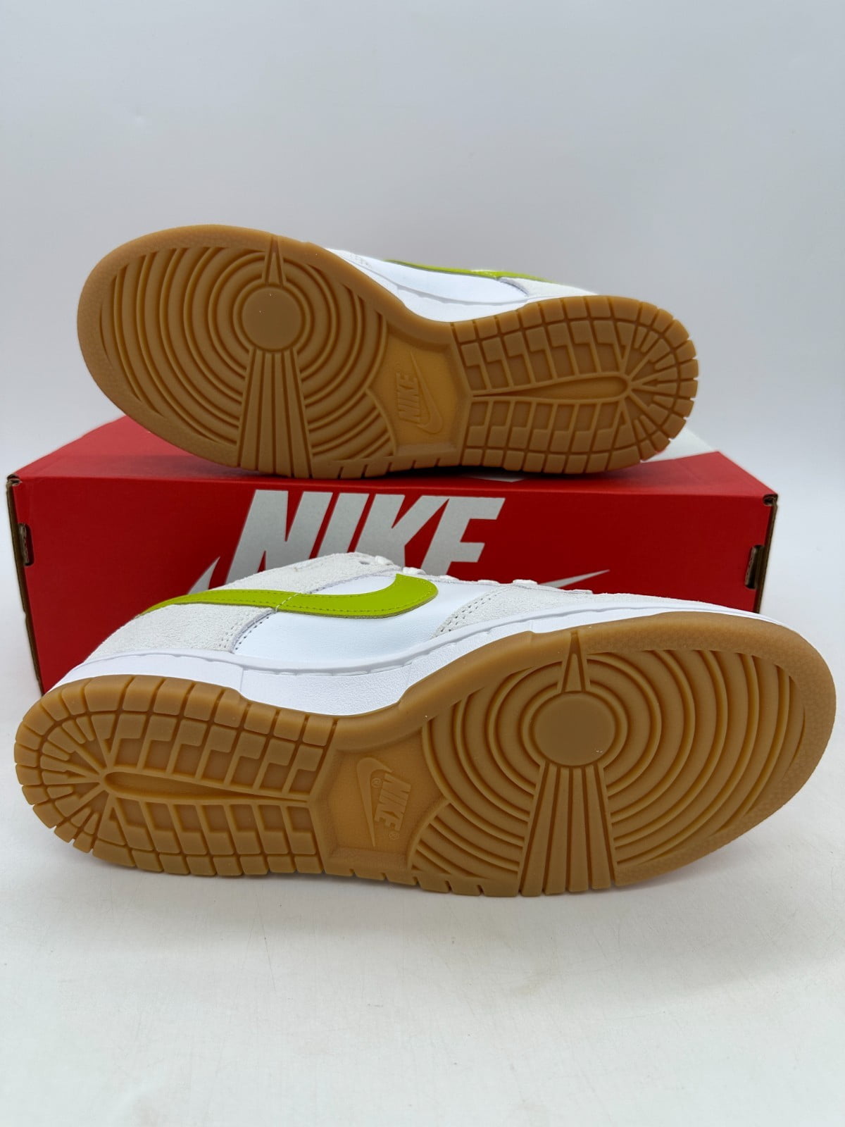 Nike Dunk Low Women's Size 8 White Green Gum Leather Athletic Shoes HJ7335 133