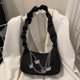 thumbnail image 1 of Bolso de viaje para mujer, cadena de mariposa informal, Bolso de mano para mujer, Bolso elegante puro para axila, 1 of 8
