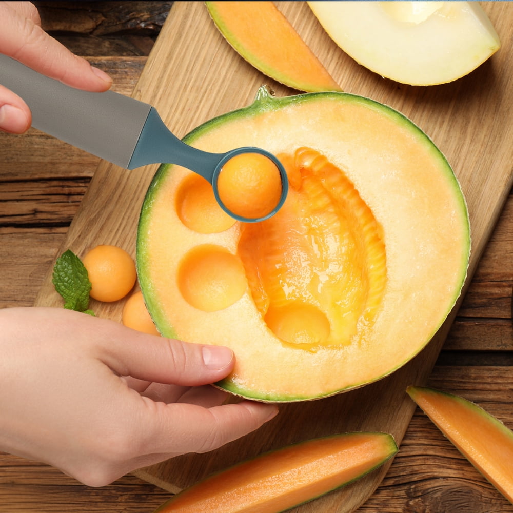 "Crock Sets with 5 Pieces Kitchen Gadgets with Herb Cutter, Melon Baller, Ice Cream Scoop, Y-peeler, Lemon Zester, Bottle Opener in Black"
