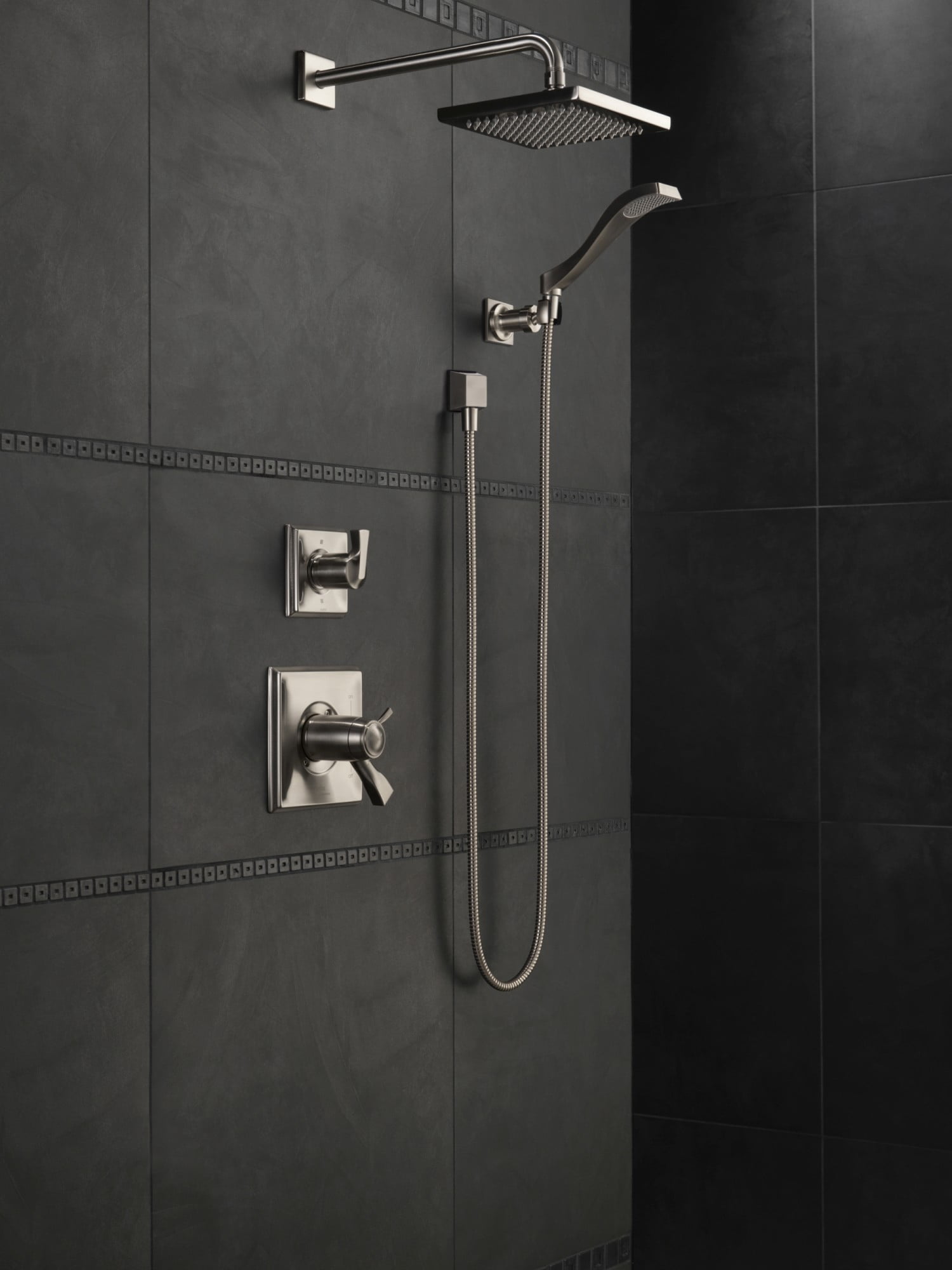 Delta: Metal Raincan Shower Head Assembly