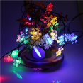 thumbnail image 4 of Cateissary Tira de luces de copo de nieve de alto brillo, lámpara de decoración para fiesta de vacaciones de Navidad, accesorio para ambientes, Iluminación navideña Multicolor 3 Metros, 4 of 6