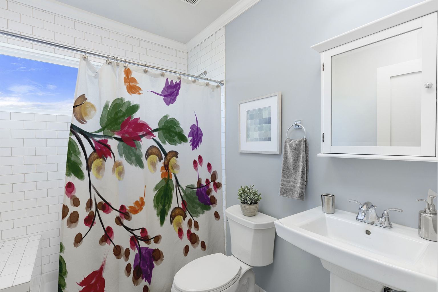 Simply Daisy 70" W x 73" L Colorful Leaves Polyester Shower Curtain, Purple [1 Ct]