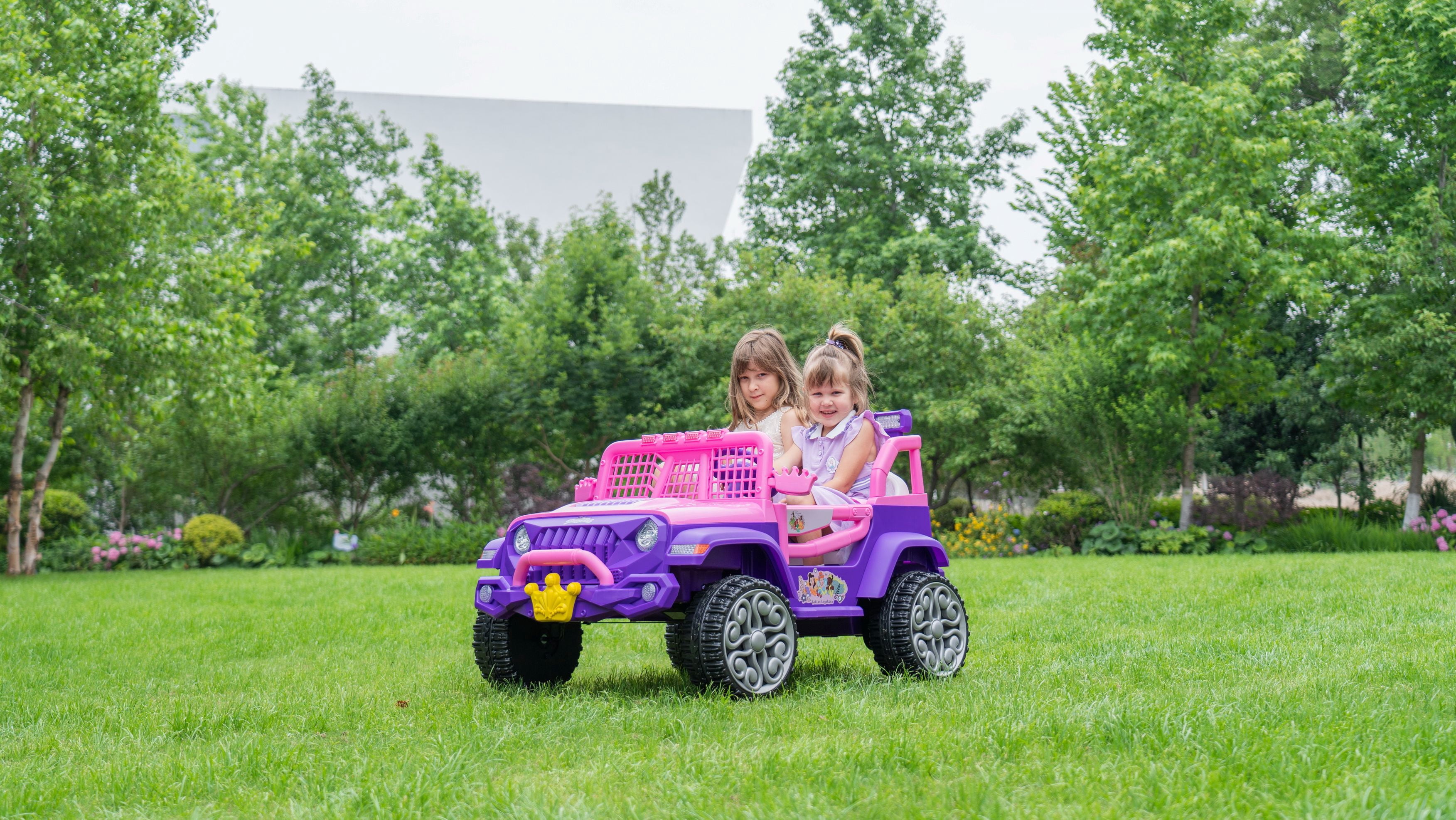 12V Disney Princess Voyager Battery Powered Ride On SUV, with Remote