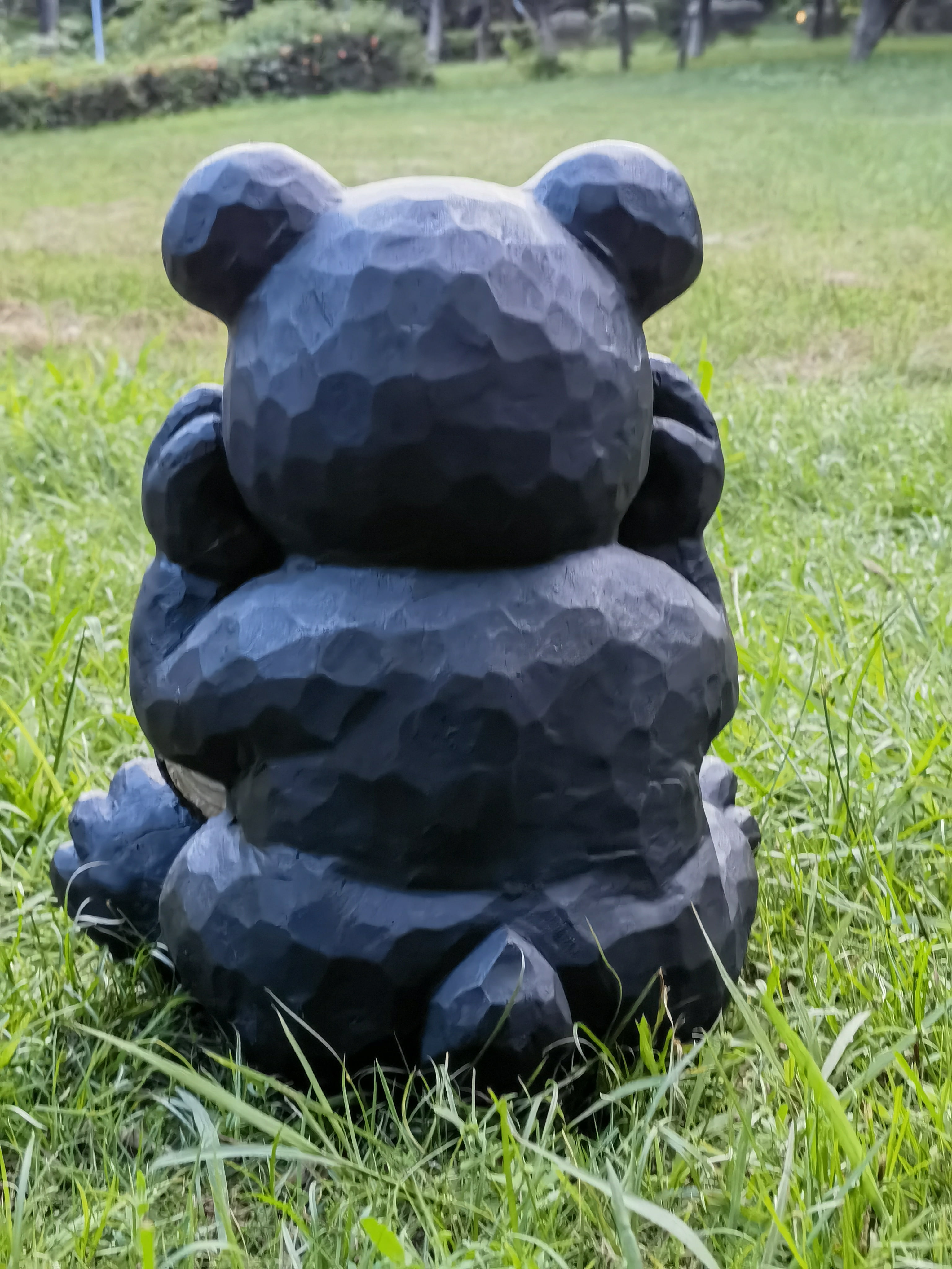 Thinking Bear with Welcome Sign Garden Decor
