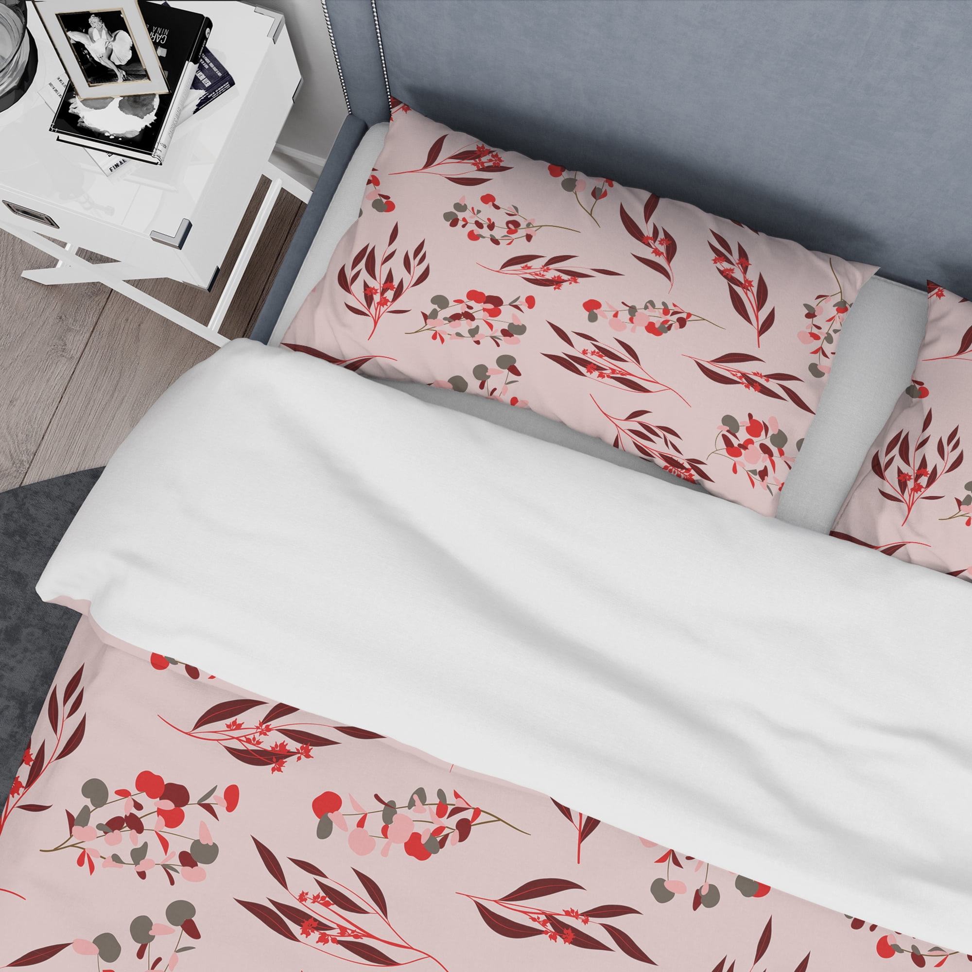 Designart 'Bright Eucalyptus Floral Pattern II' Mid-Century Modern Duvet Cover Set