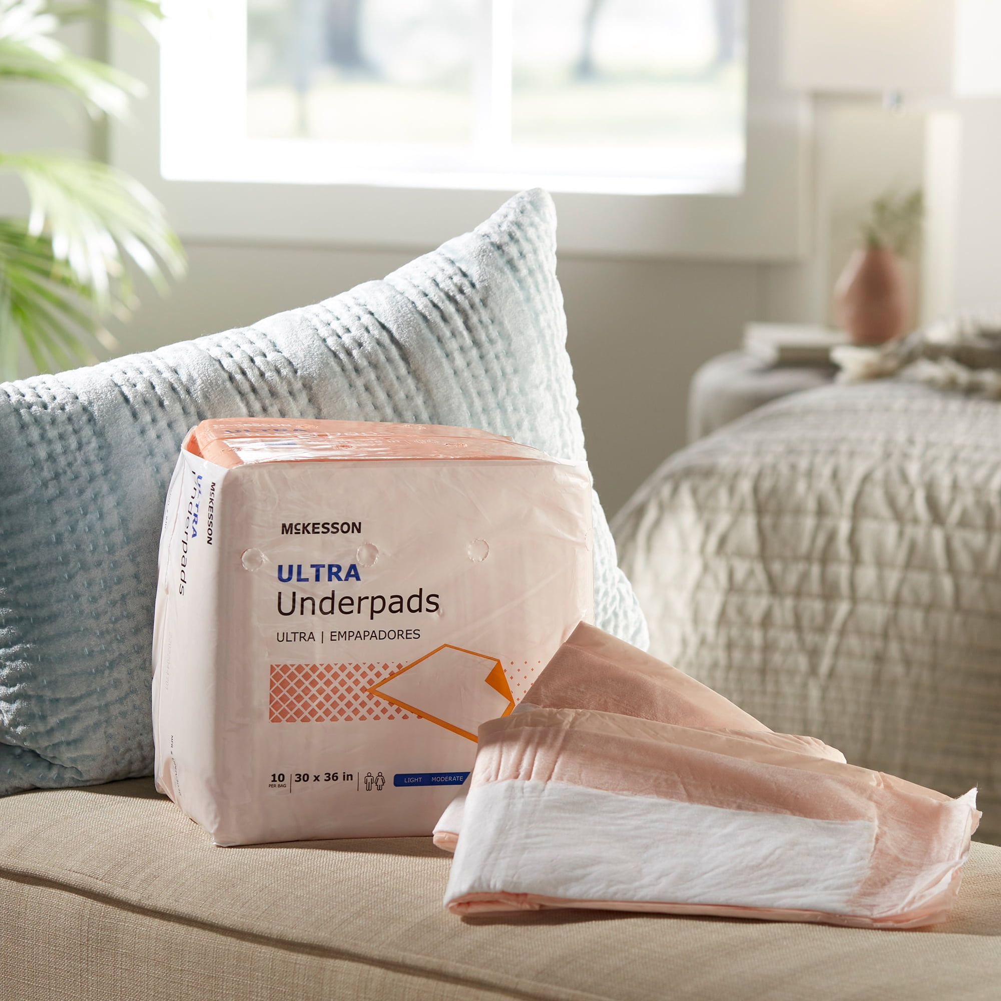 McKesson Ultra Underpads, Adult Incontinence Bed Pads, Chux, Disposable, Heavy Absorbency, 30 in x 36 in, 100 Count