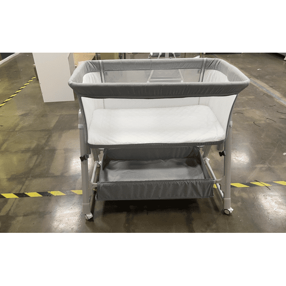 Cowiewie Baby Bassinet Bedside Portable Bassinet with Wheels Storage Travel Bag, for 0-6 Months, Brown