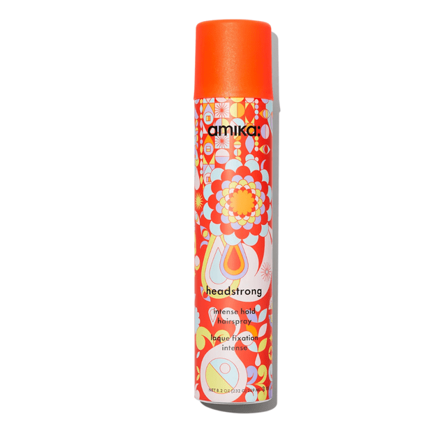 Amika headstrong Forte Tenue intense Vaporisateur pour Cheveux en Canette Aérosol orange Vif et à Motif Floral. Ce Vaporisateur de Finition à Tenue Lyophilisée et Séchage Rapide Offre une Tenue Forte et Convient aux Cheveux Traités par la Couleur, Traités au Brésil et Traités à la Kératine. Enrichi de Provitamine B5 pour la Résilience et le Conditionnement.