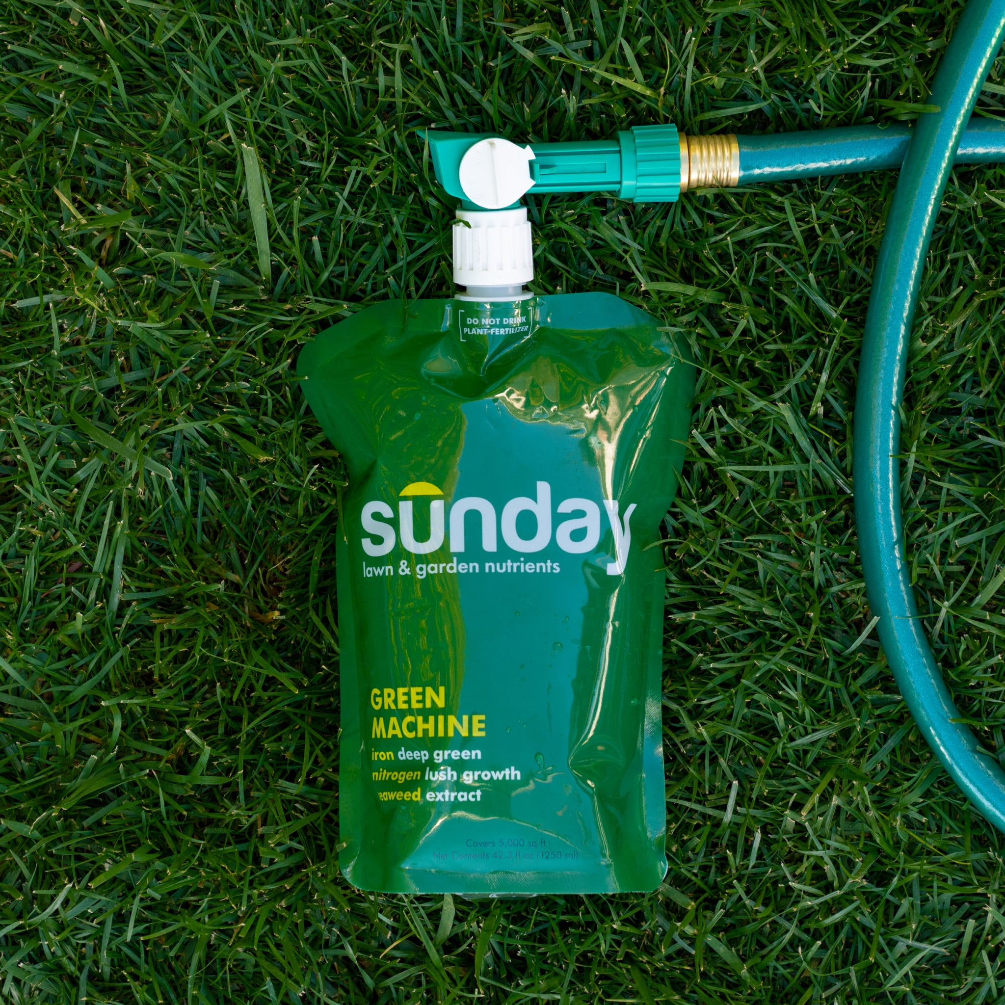 Sunday Green Machine 5,000 Sq. ft. Liquid Lawn Fertilizer 42.3 oz 22-0-3