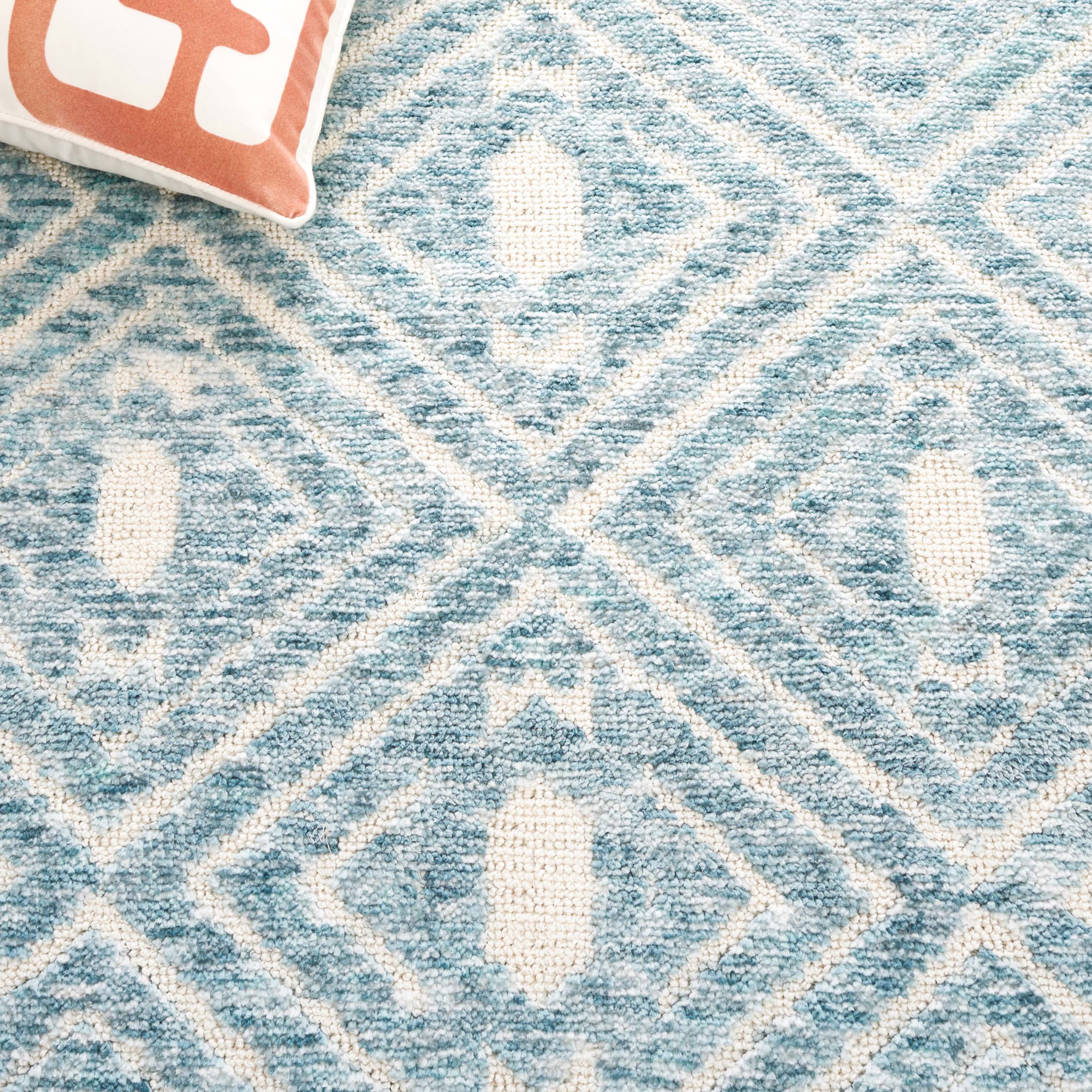 SAFAVIEH Audrey Jaxon Trellis Area Rug, Blue/Ivory, 5' x 8'