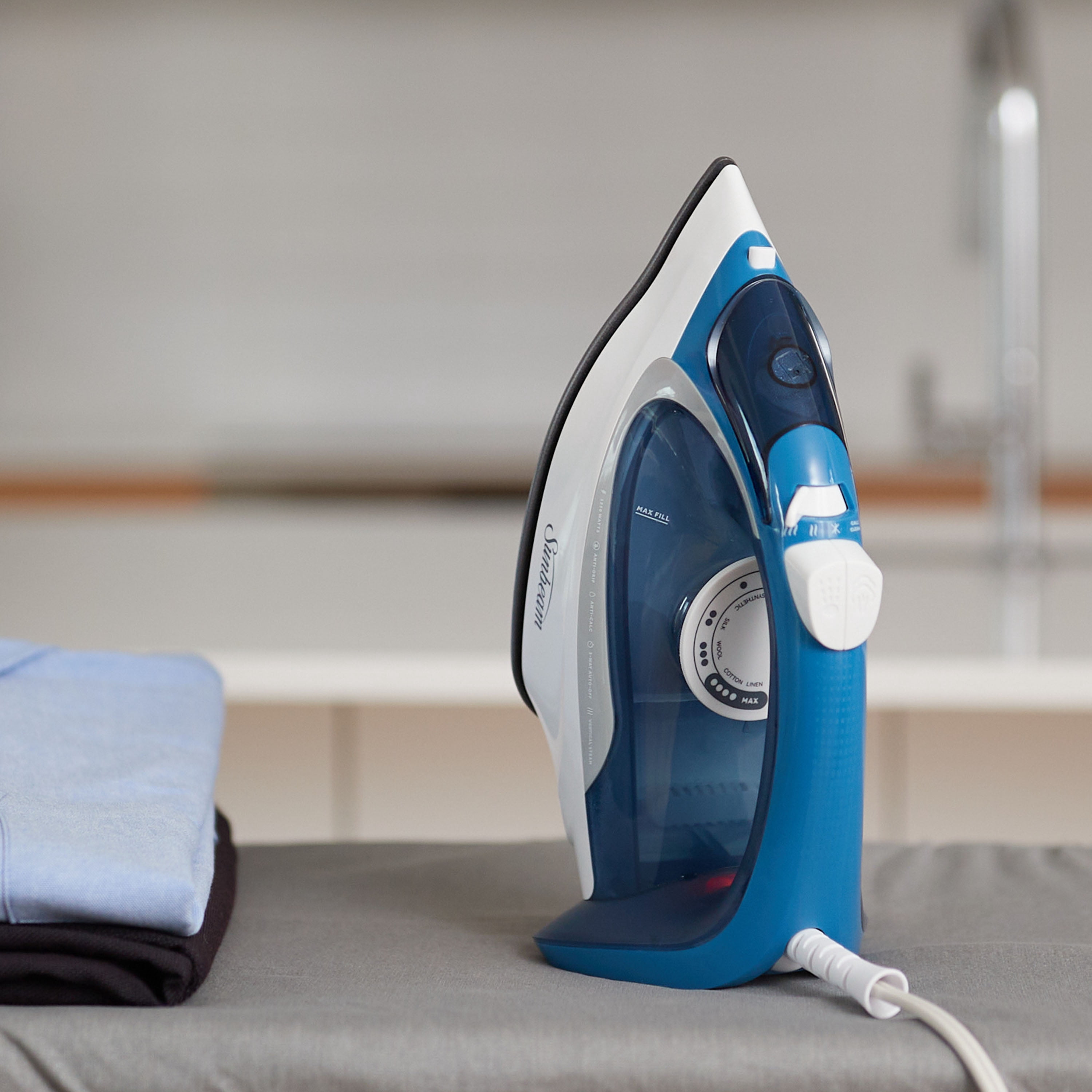 Sunbeam 11566 1250W Steam Iron