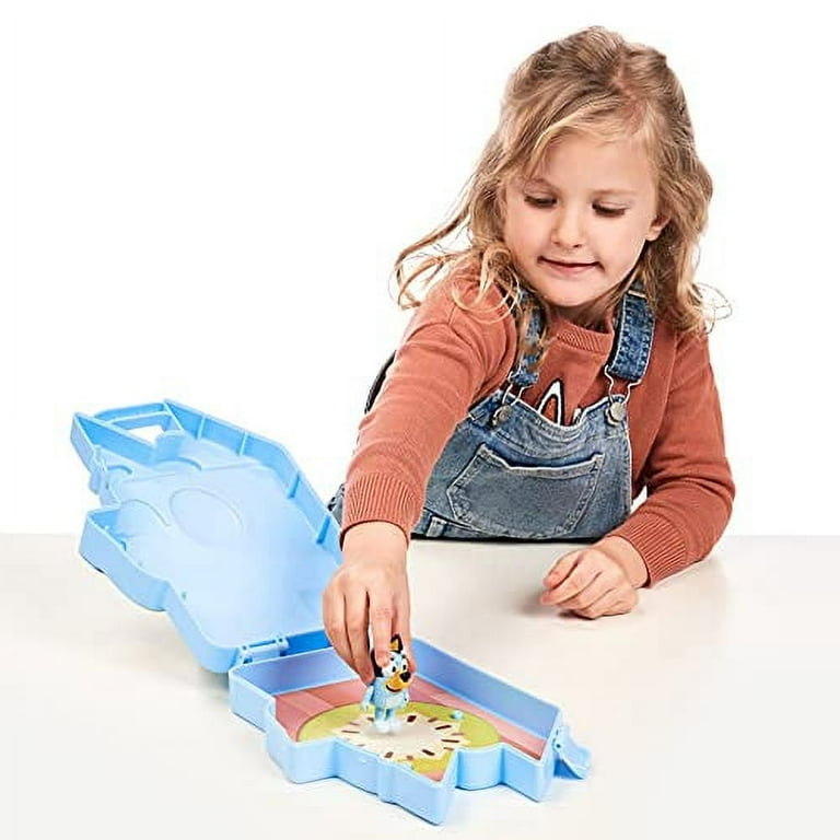 Bluey, Collector Case, 2.5-3 in Figures and Accessories, Ages 3+