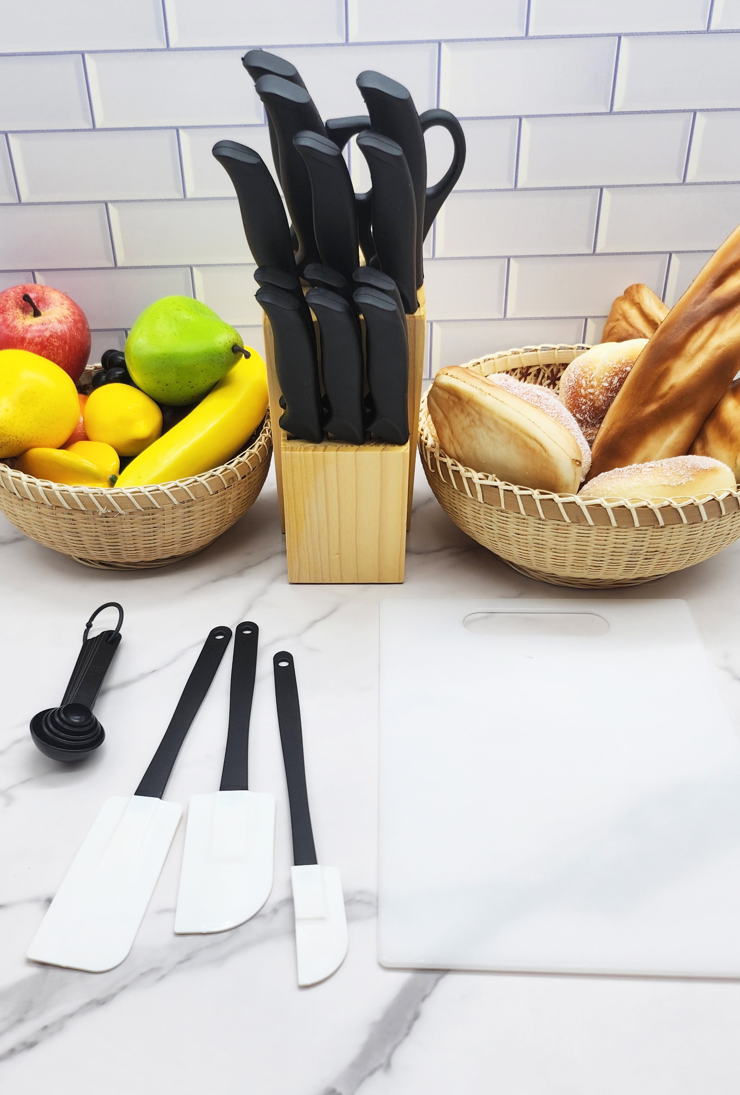23-piece Never Needs Sharpening Dishwasher Safe Cutlery and Utensil Set in  Black Vianderos para viandas y frutas de cocina Cockt
