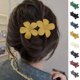thumbnail image 1 of Pinza para el cabello de color sólido con agarre fuerte, exquisita, antideslizante, elegante, con decoración de flores y mariposas, accesorios para el cabello, 1 of 8