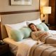 thumbnail image 4 of Almohada corporal larga de seda helada para quienes duermen de lado: cojín ergonómico suave para las piernas que proporciona soporte en la cama, tejido fresco y transpirable para dormir en verano., 4 of 6