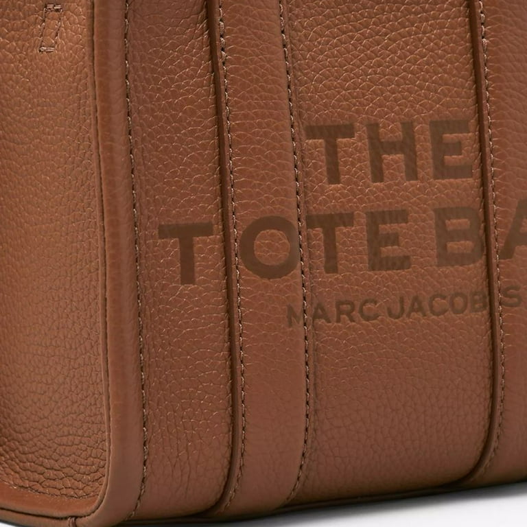 MARC JACOBSレザー ミニ トートバッグ ARGAN OIL Amazon.com: Marc Jacobs The Leather Medium Tote Bag, Argan