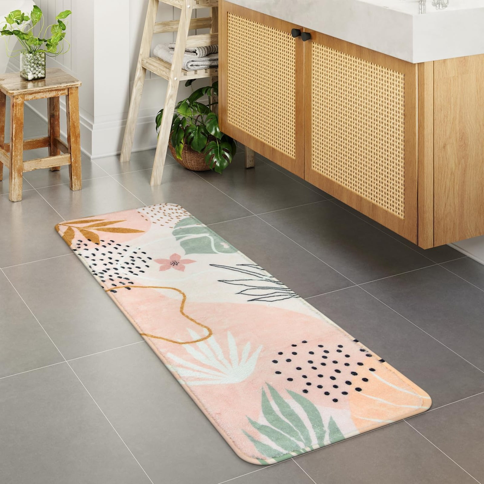 Bathroom Runner Rug Modern Abstract Long Bath Mat Non-Slip Cute Green Plant Bath Rug Soft Velvet Machine Washable Floor Mats for Bathroom Tub Shower