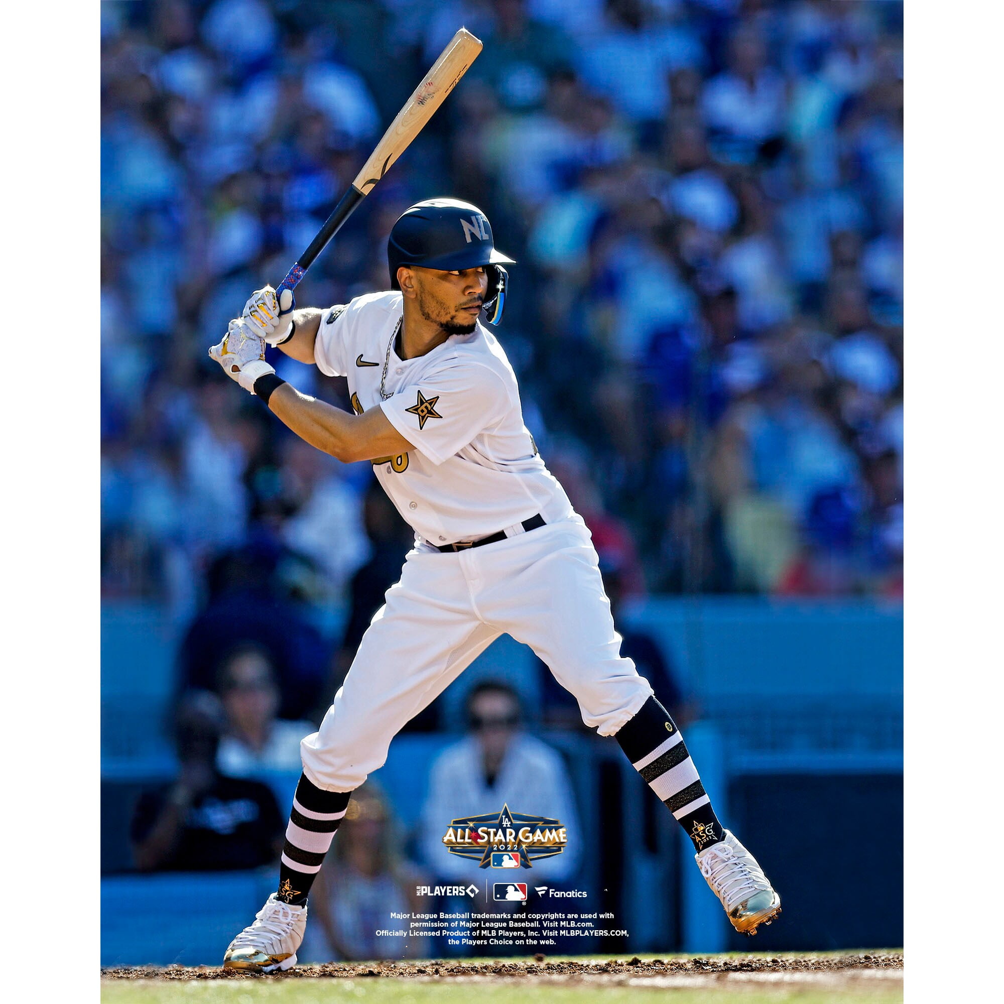 Mookie Betts Los Angeles Dodgers Unsigned Bats in White Jersey at the