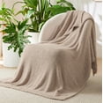 thumbnail image 2 of Manta de cama tejida supersuave de 130 x 150 cm, color marrón, 2 of 6