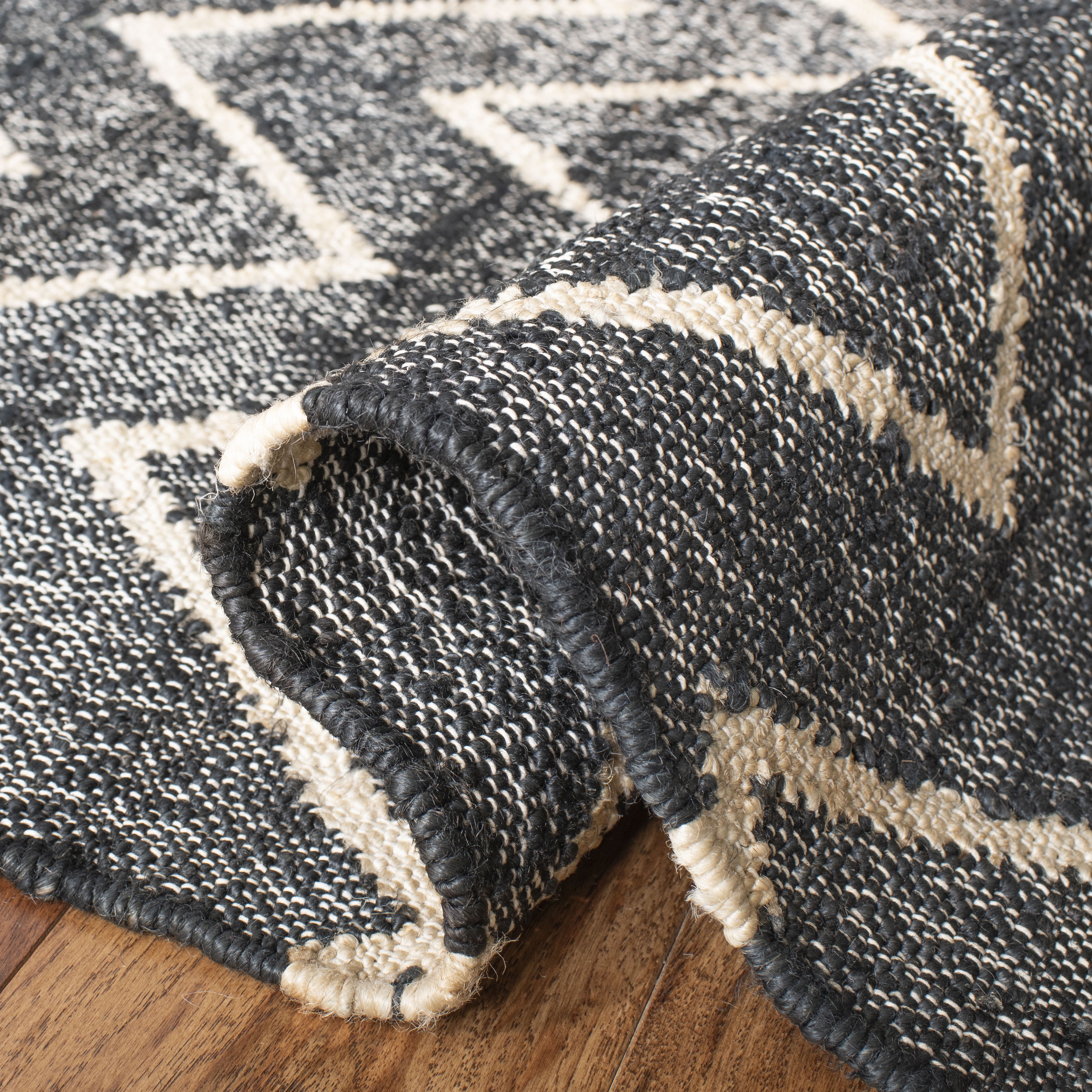 SAFAVIEH Kilim Wesley Geometric Area Rug, Charcoal/Natural, 6' x 9'