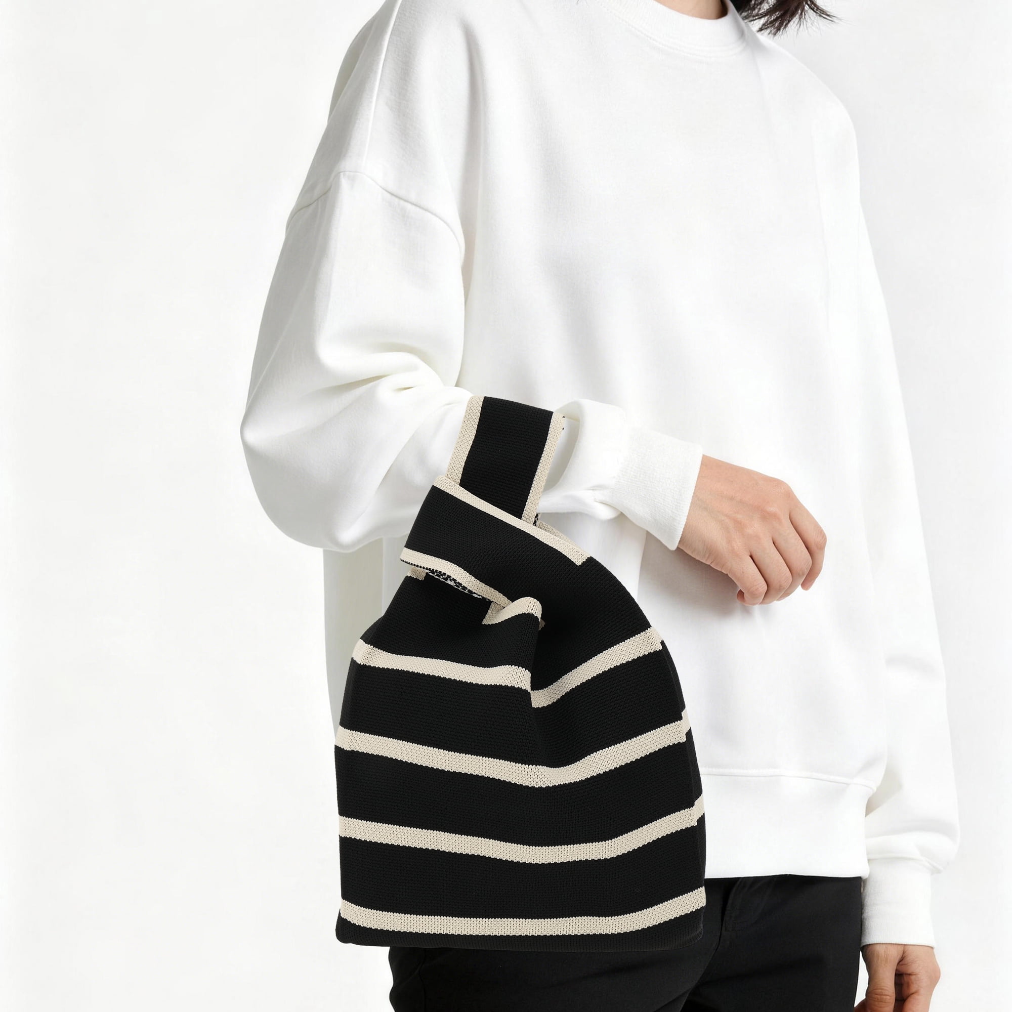Unique Bargains Stylish Horizontal Stripes Knitted Wrist Bag for Everyday Use Black